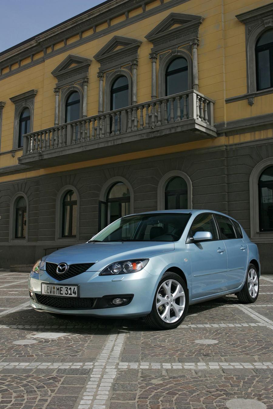  Mazda3 2003 года  (фото 70 из 142)